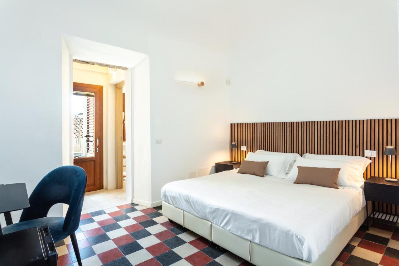 Reef Suites Olbia Exteriör bild