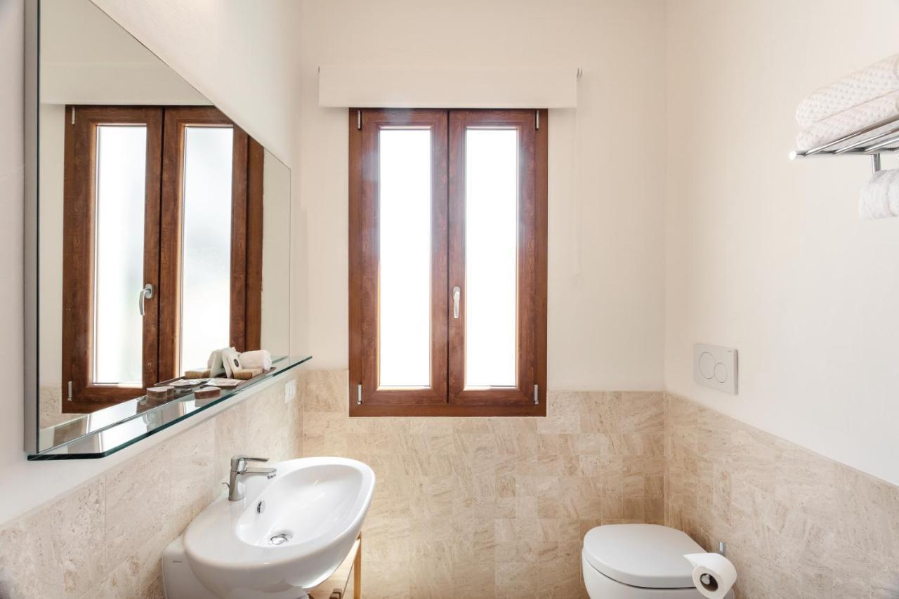 Reef Suites Olbia Exteriör bild
