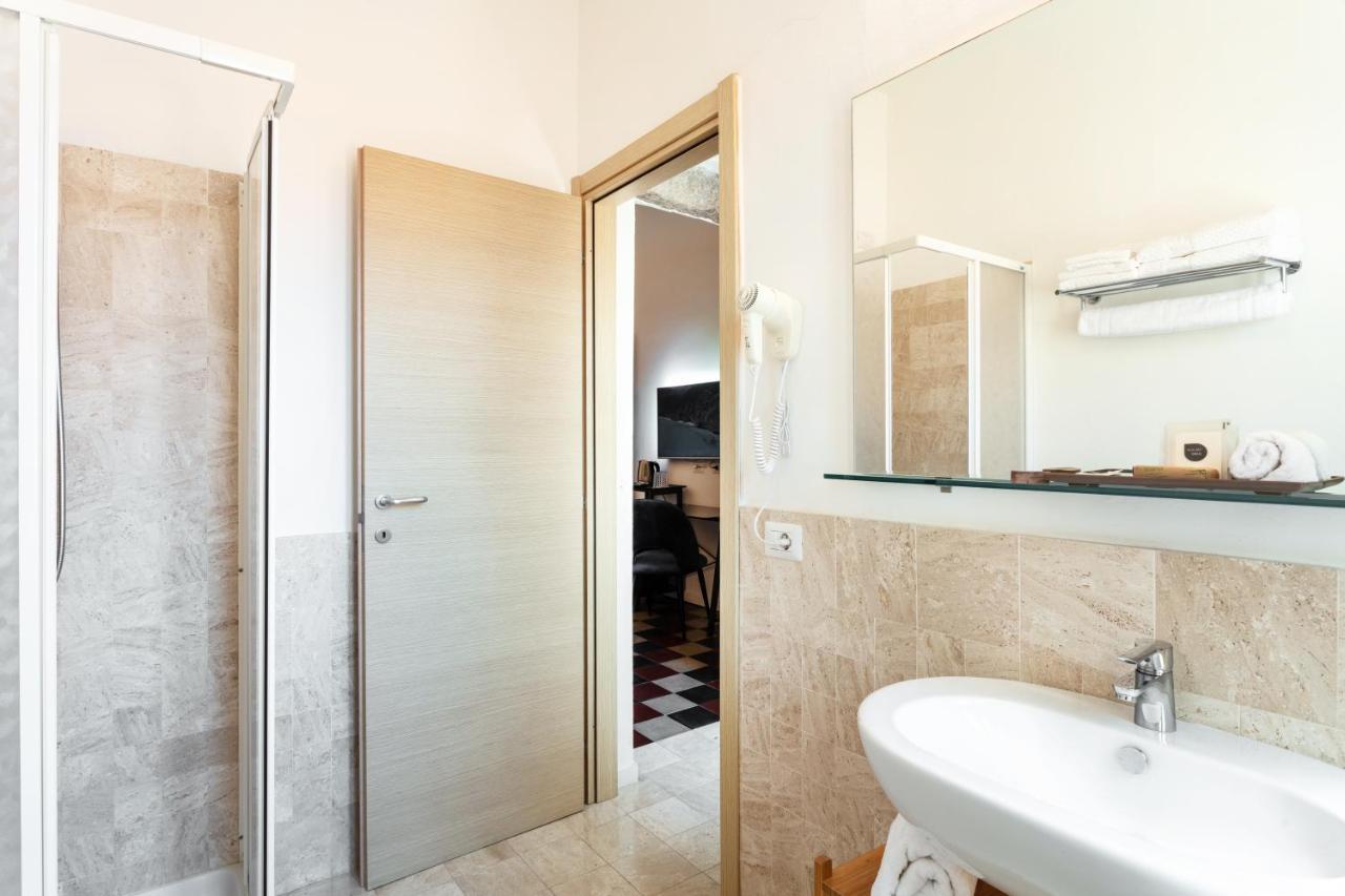 Reef Suites Olbia Exteriör bild