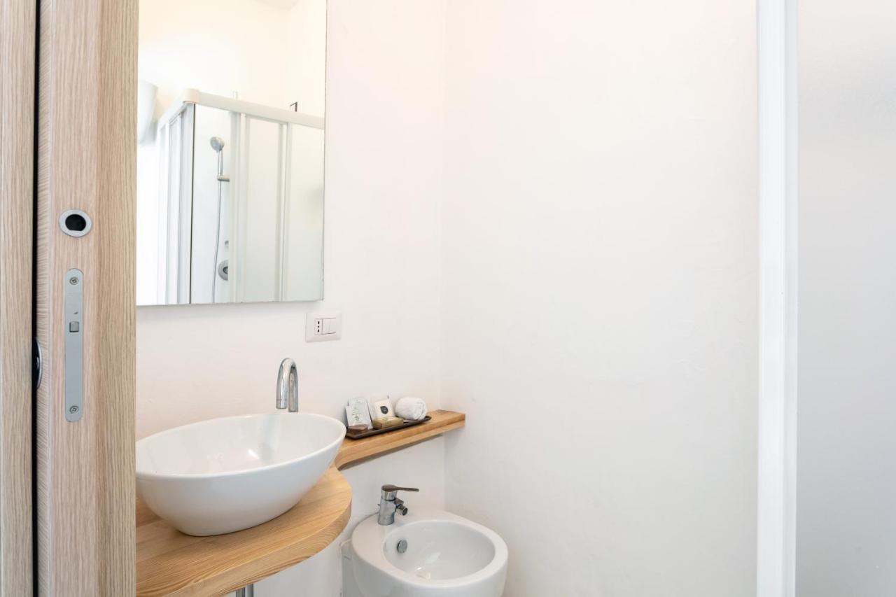 Reef Suites Olbia Exteriör bild